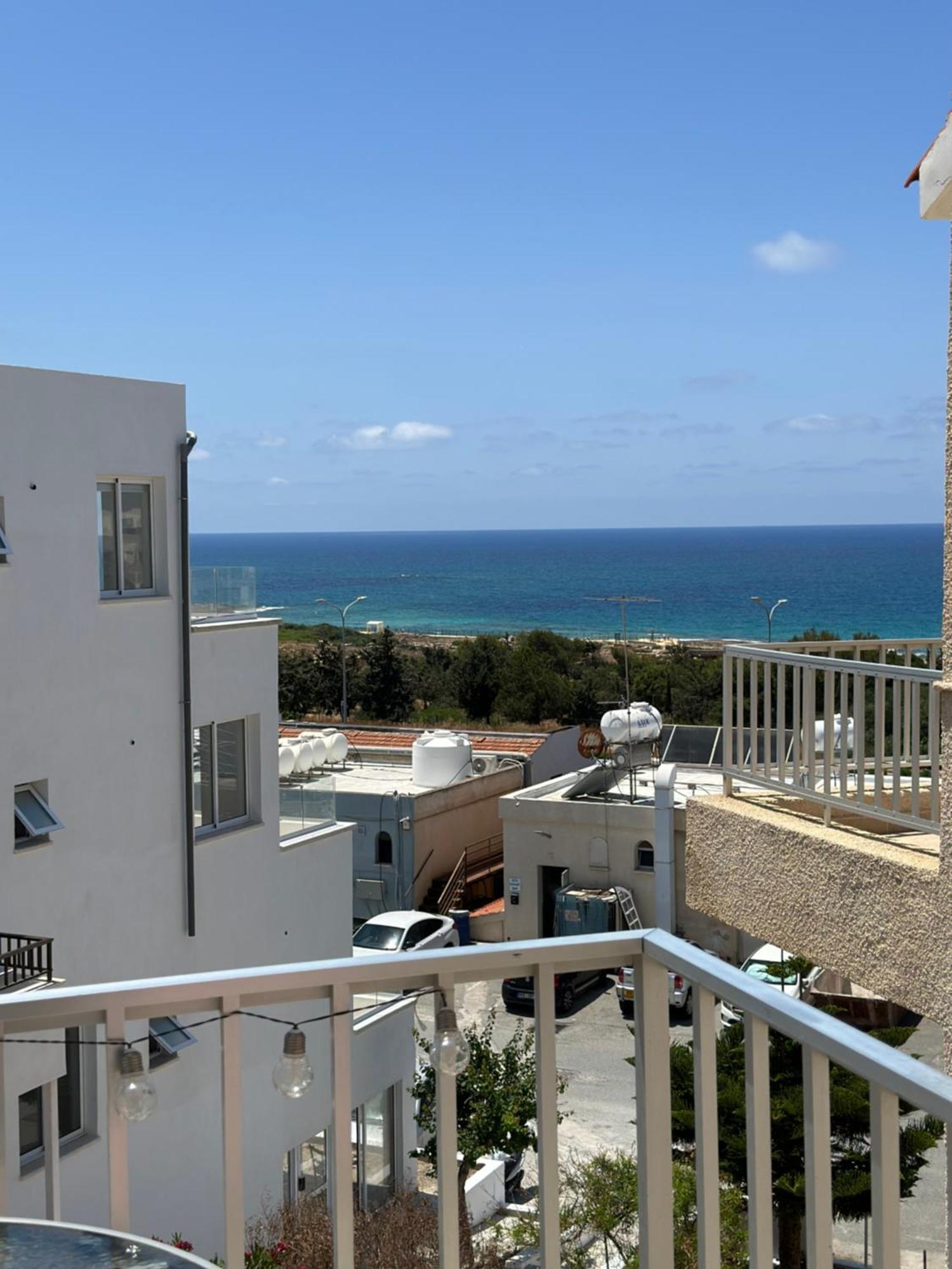 Sea View Apartment Near The Beach Paphos Exterior photo